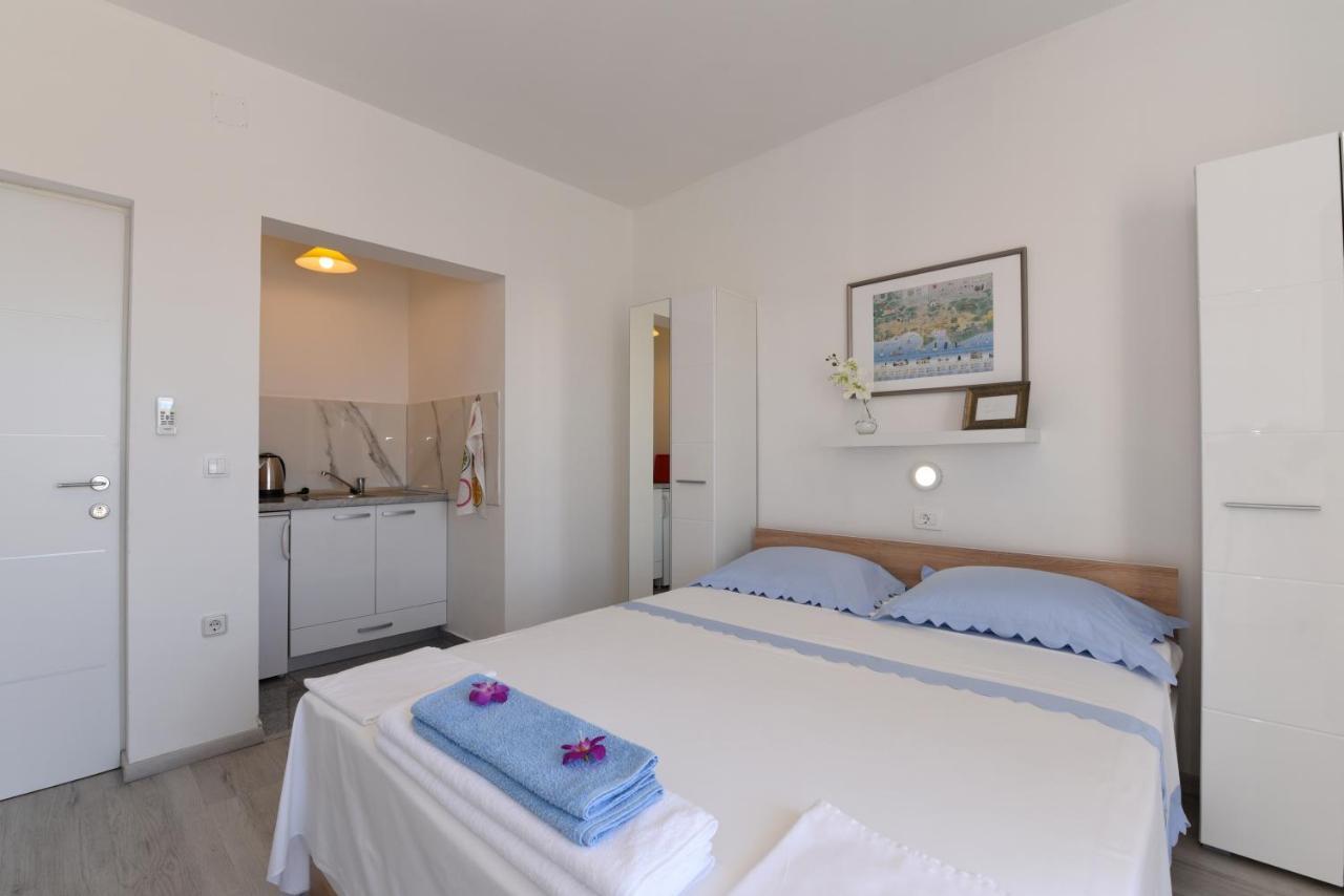 Makarska Sea View Rooms ภายนอก รูปภาพ