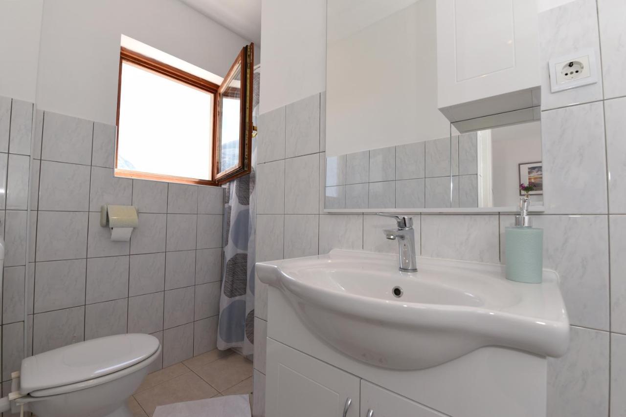 Makarska Sea View Rooms ภายนอก รูปภาพ