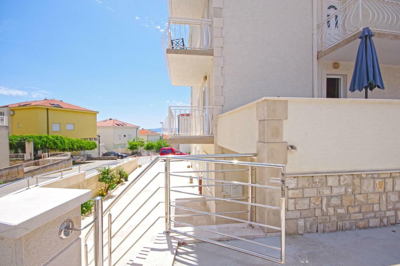 Makarska Sea View Rooms ภายนอก รูปภาพ